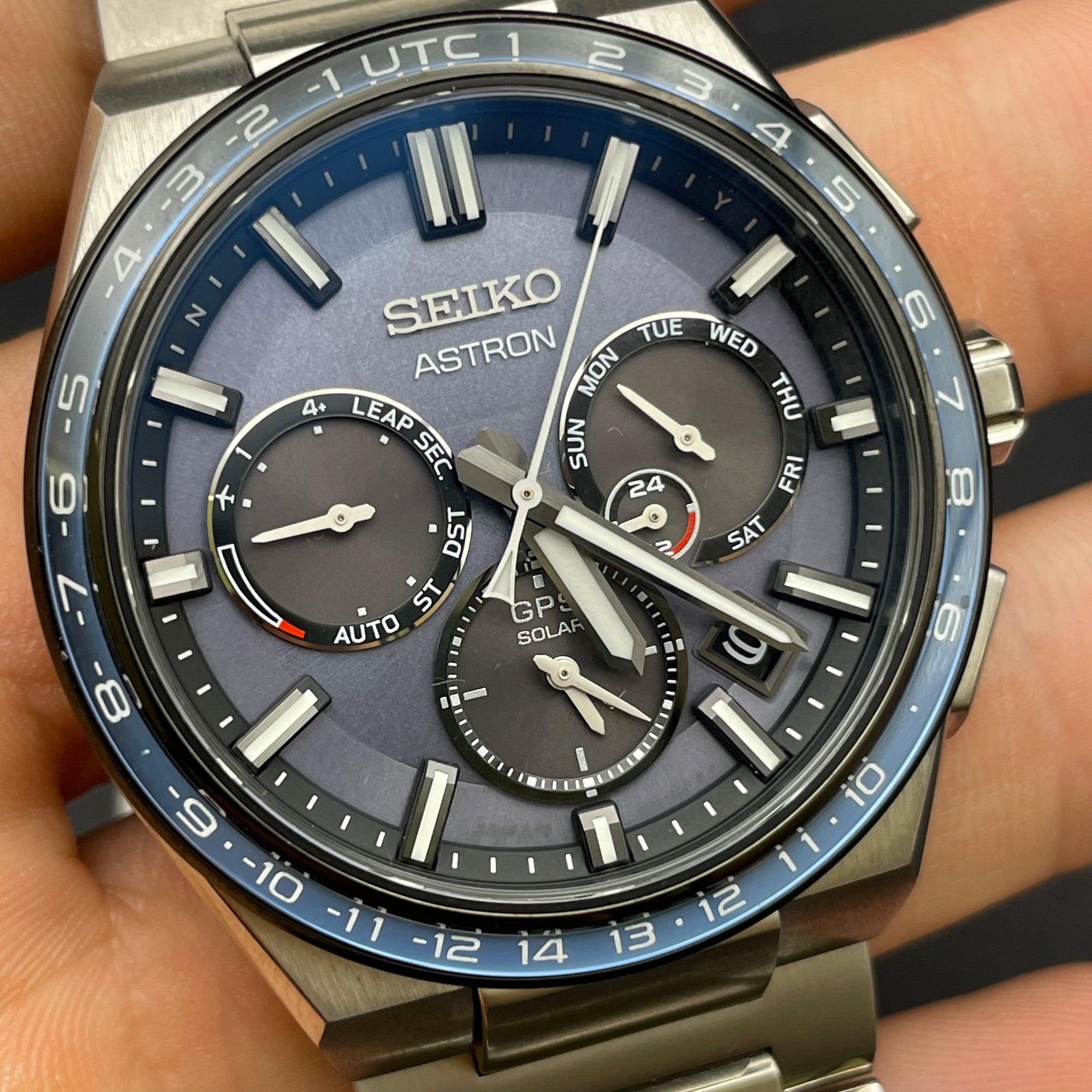 Seiko Astron Blue Dial - MANG-LUXURY