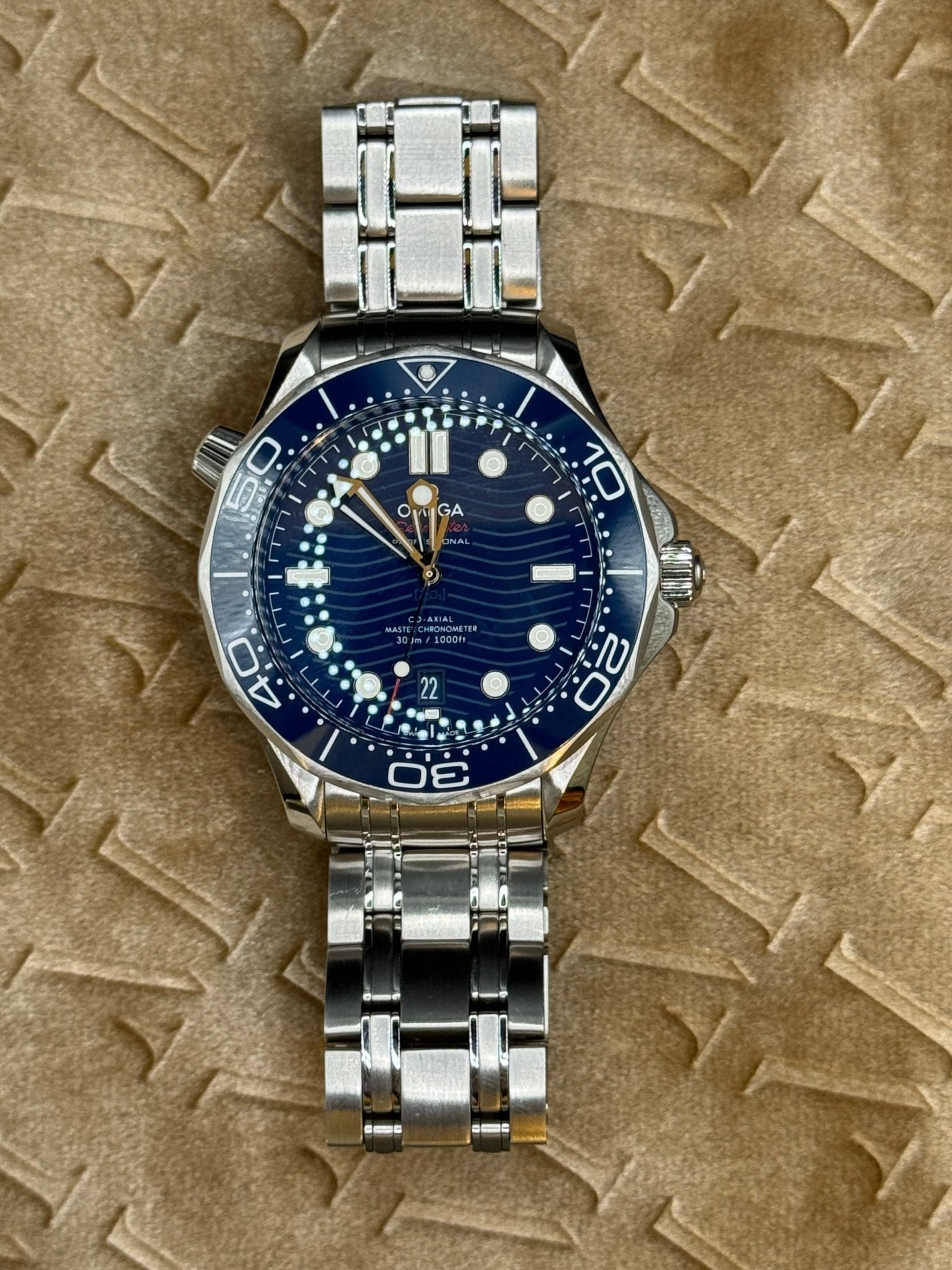 Omega Seamaster Diver 300M 210.30.42.20.03.001 - MANG - LUXURY - 210.30.42.20.03.001