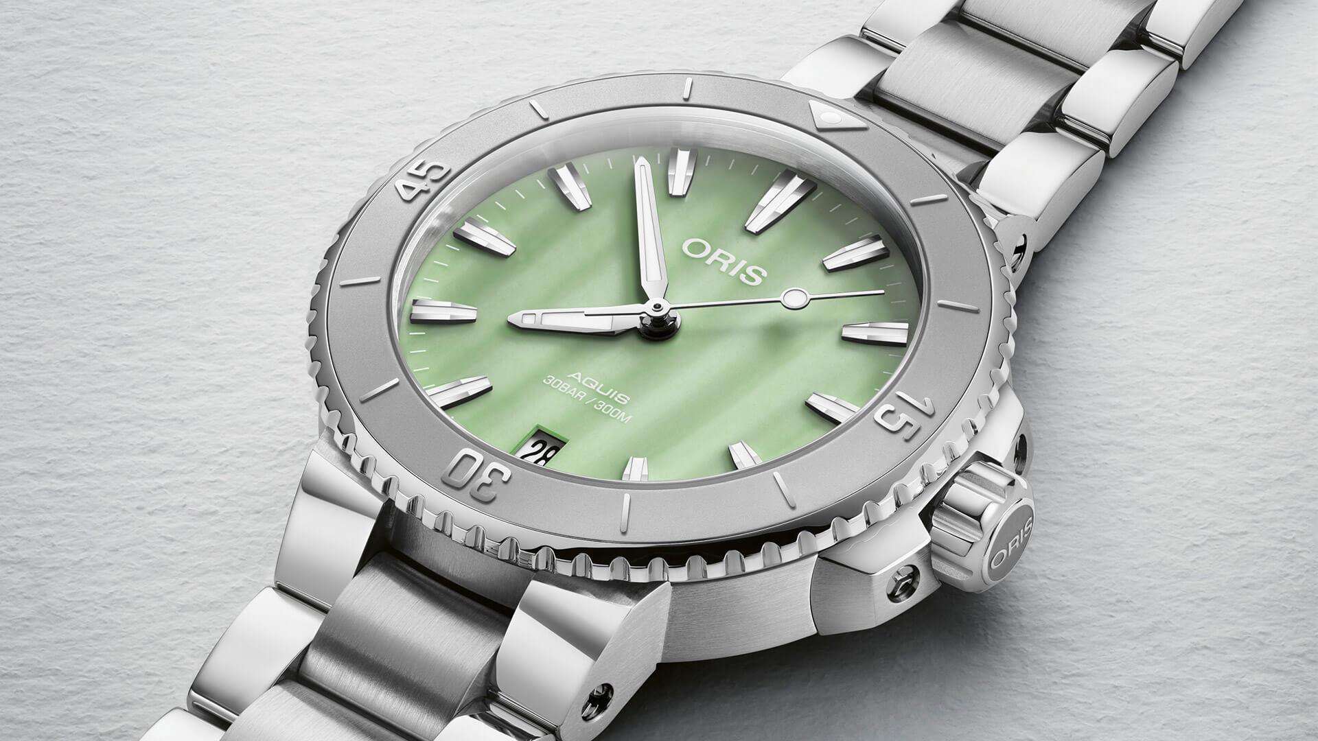 Oris Aquis Date Damen MOP Green 01 733 7770 4157 - 07 8 18 05P - MANG - LUXURY - 73377704157