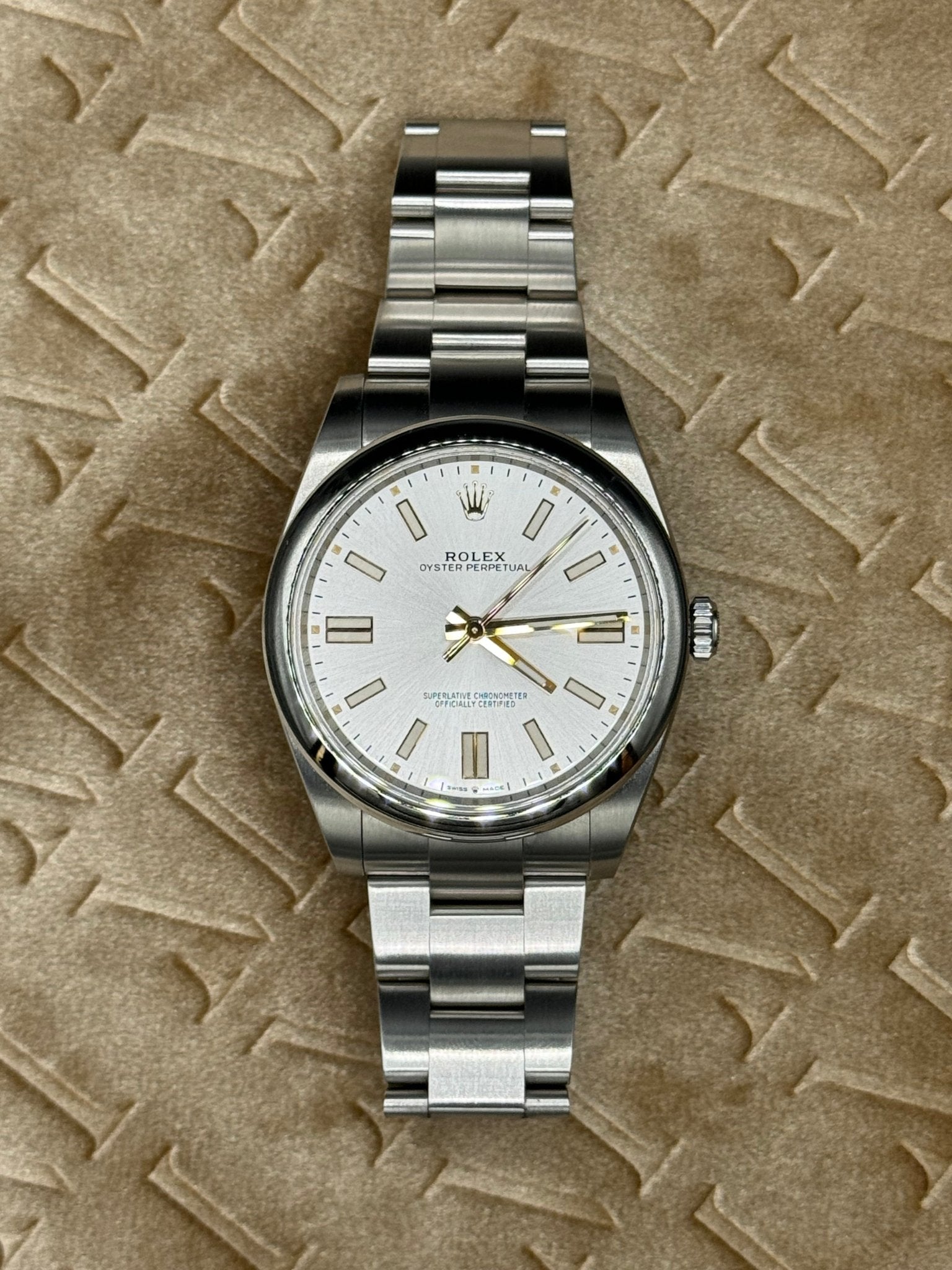 Rolex Oyster Perpetual 41 124300 - MANG - LUXURY - 